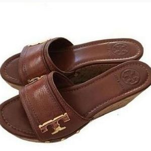 Like new! TORY BURCH brown Pamela wedges